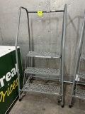 ULINE 3-STEP WAREHOUSE STOCKING STEPS