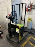 YALE 4000LB ELECTRIC PALLET JACK