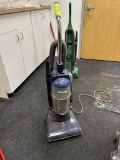 SANITAIRE PROFESSIONAL VACUUM