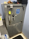 GARY CASH SAFE W/ ANALOG PAD (NO CODE)