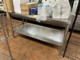 60IN X 30IN X 35IN STAINLESS STEEL TABLE