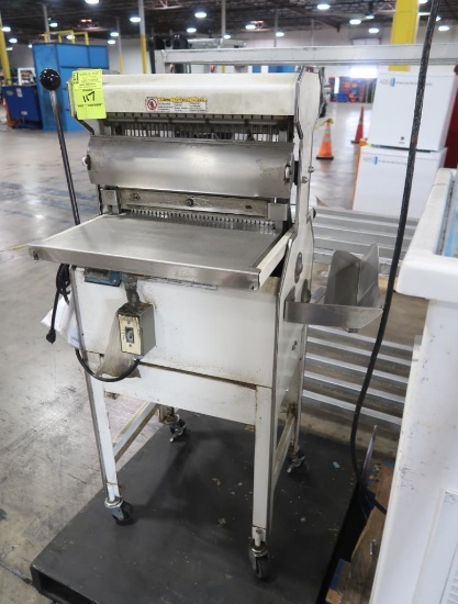 Oliver bread slicer