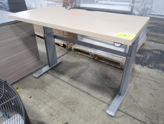 desk w/ electric raise/lower