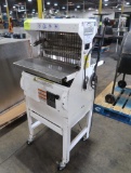 Oliver bread slicer