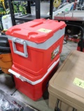Igloo ice chests