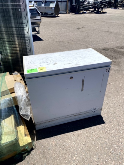 GE CHEST FREEZER