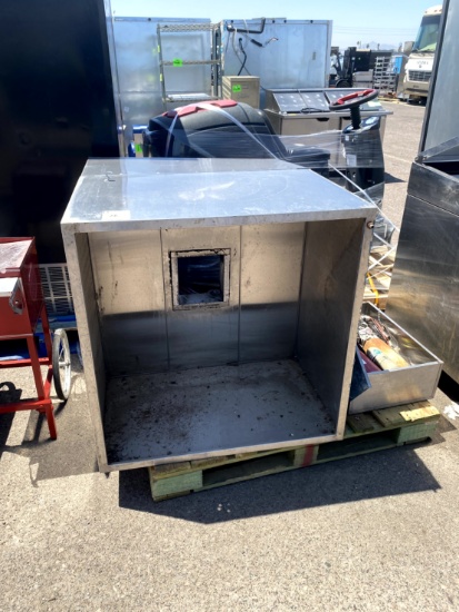 EXHAUST HOOD WITH ANSUL