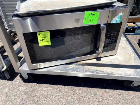 GE HOUSEHOLD MICROWAVE
