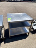 STAINLESS STEEL TABLE
