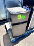 DANBY MINI FRIDGE