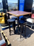 CAFÉ TABLE WITH 4 PADDED SEATS