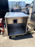 EXHAUST HOOD WITH ANSUL