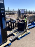 YALE ELECTRIC PALLET JACK