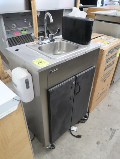 Ozark River portable hand sink, w/ reservoir & sump
