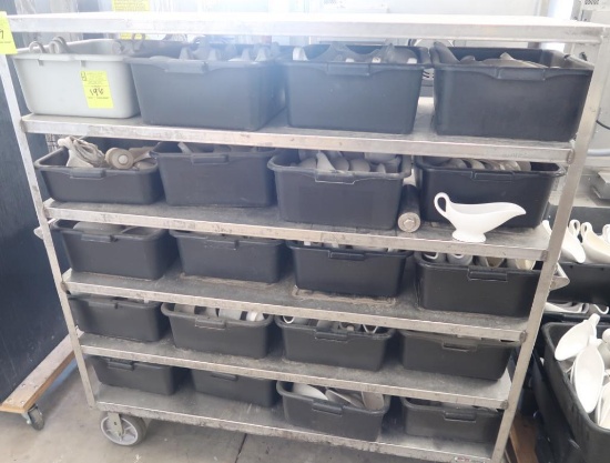 20) plastic tubs filled with gravy/dressing boats