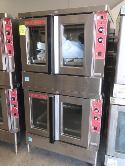 Blodgett double-stacked convection oven, look new