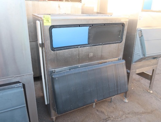 ice storage bin
