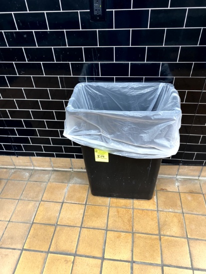 TRASH CAN