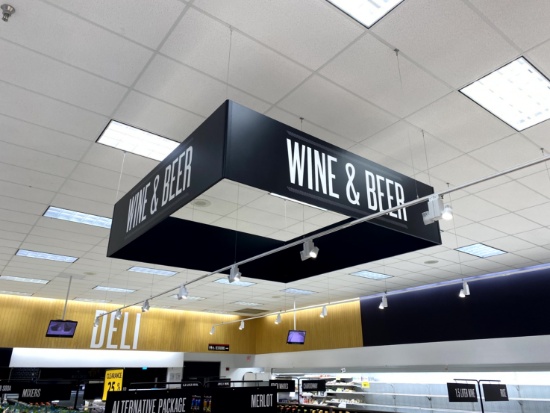 WINE/BEER SIGN