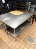 STAINLESS STEEL TABLE