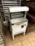 1996 OLIVER BREAD SLICER
