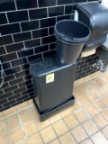 TRASH CAN