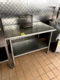 STAINLESS STEEL TABLE