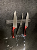 KNIVES AND MAGNET