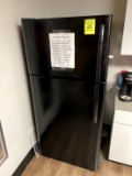 HOUSEHOLD REFRIGERATOR