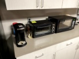 SMALL APPLIANCES IN BREAK ROOM