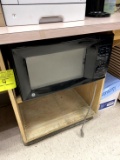 GE HOUSEHOLD MICROWAVE