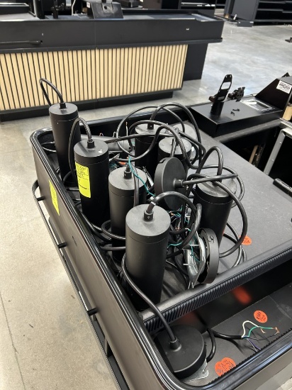 GROUP OF CEILING LIGHT FIXTURES