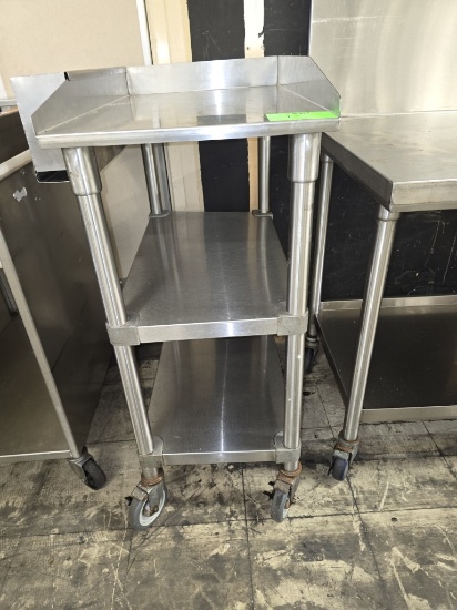 18" STAINLESS STEEL PREP TABLE ON CASTERS