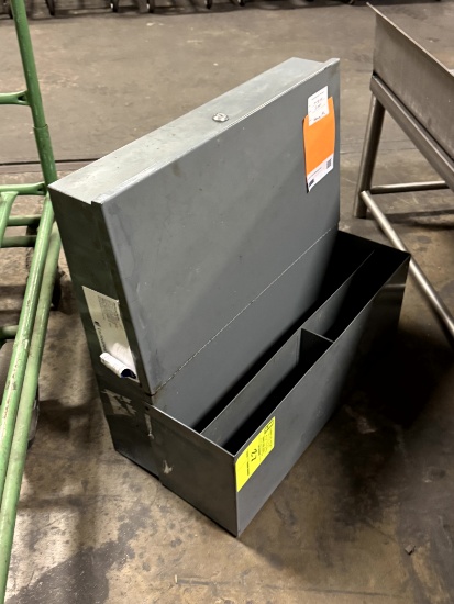 Wall-mount receiving desk