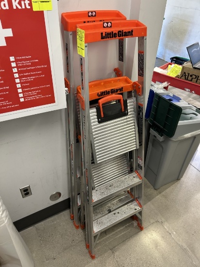 LITTLE GIANT FLIP-N-LITE LADDERS
