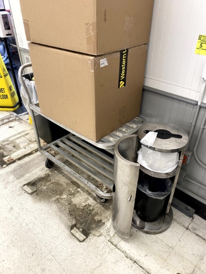 GROUP OF ASSORTED ITEMS