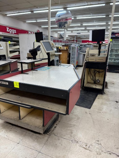 Reynolds checkstand w/ scale/scanner, printer, POS computer, & card reader