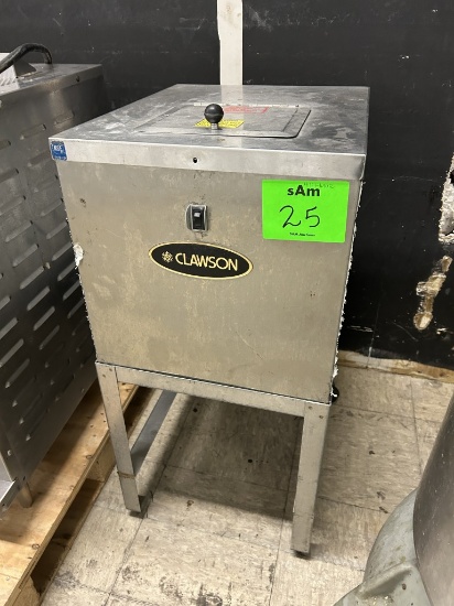 CLAWSON ICE CRUSHER