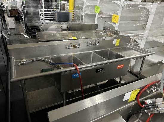 AMTEKCO 102IN STAINLESS STEEL THREE COMPARTMENT SINK W/ SPRAYER
