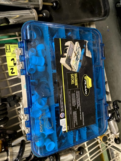 PLANO MAGNUM SATCHEL TACKEL BOX