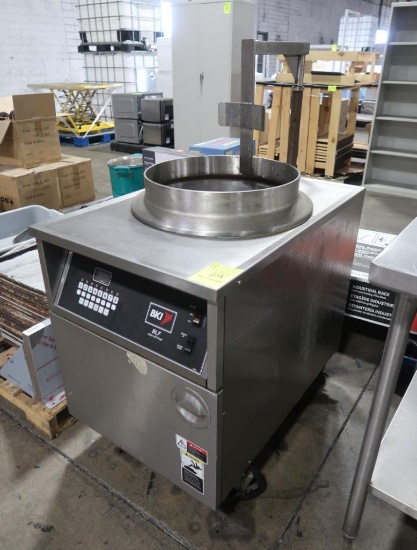 BKI BLF auto-lift fryer