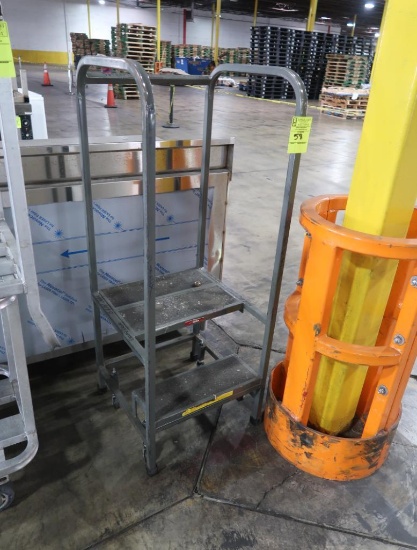 2-step stocking ladder