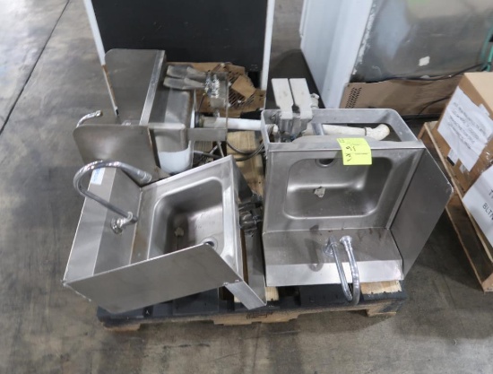 hand sinks w/ knee valves