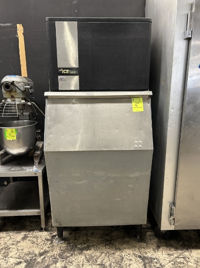 ICE-O-MATIC SELF CONTAINED ICE MAKER W/ BIN