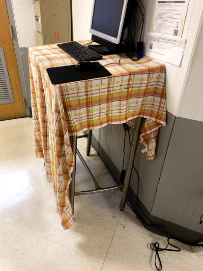 RECEIVING DESK WITH FLIP LID