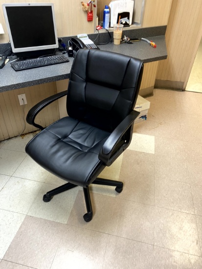 ALL OFFICE CHAIRS IN MAIN OFFICE