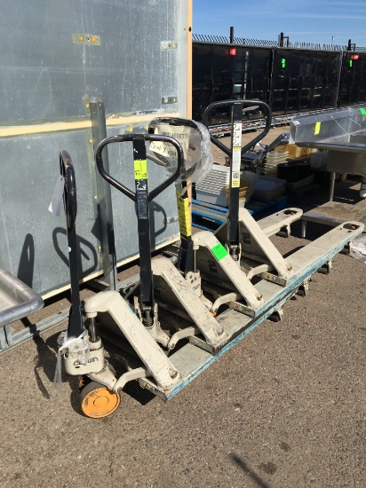 CROWN MANUAL PALLET JACKS