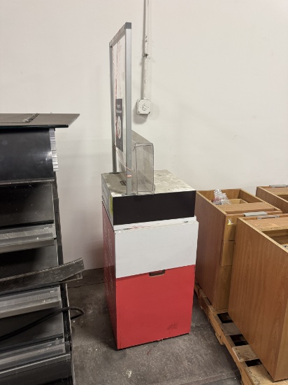 Single base cabinet podium w/ sneeze guard