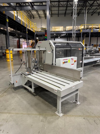 Pearson Packaging case erector, cardboard box builder