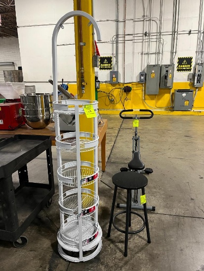 round merchandiser
